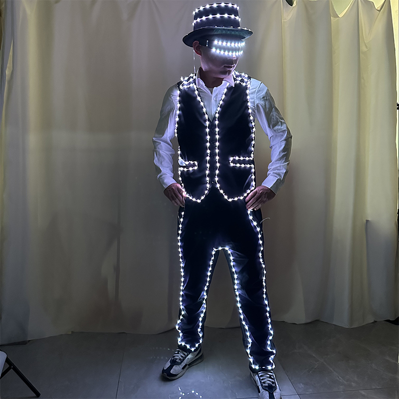 Costume da ballo luminoso a co - Suit Supply Wedding Party recensione e prezzo